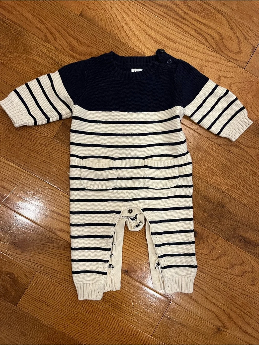 BABY GAP - Striped Knit Baby One-Piece Romper in Navy and Cream